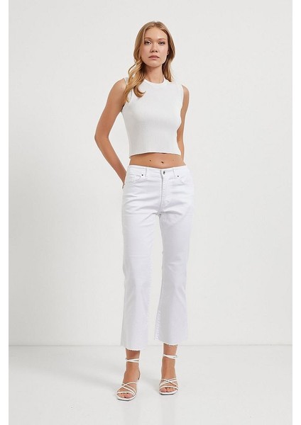 Bisiklet Yaka Piliseli Kolsuz Yumuşak Dokulu Rahat Form Kısa Bluz fiyatları