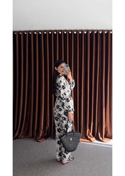 Siyah Çiçek Desenli Keten Takım fiyatları