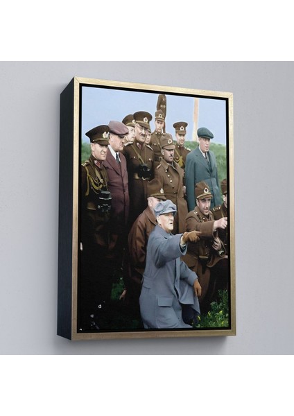 Kahverengi Çerçeveli Atatürk Silah Arkadaşları Ile Cephede Dekoratif Duvar Tablosu fiyatları