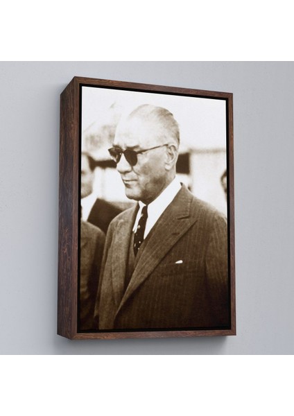 Siyah Çerçeveli Atatürk Portre Tablosu Mustafa Kemal Atatürk Dikdörtgen Dekoratif Kanvas Tablo modelleri
