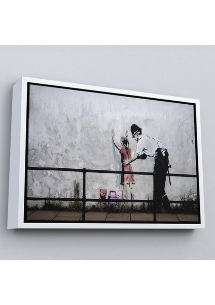 Beyaz Çerçeveli Bansky'nin Küçük Kız Çocuğunu Arayan Polis Isimli Çalışması Kanvas Tablo