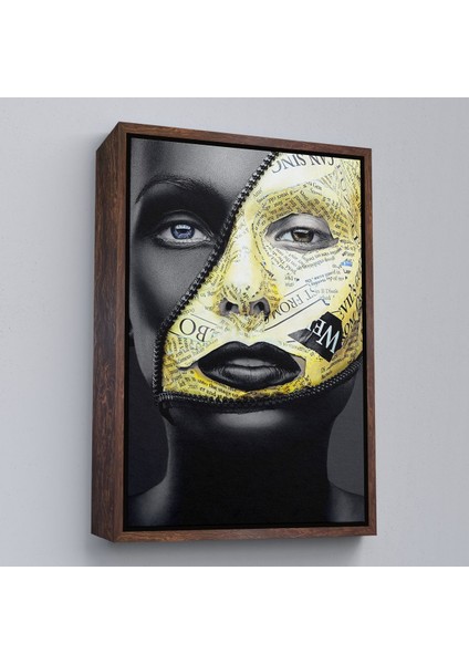 Siyah Çerçeveli Fermuar Makyajlı Güzel Kızın Yakın Çekim Portresi Kanvas Tablo modelleri