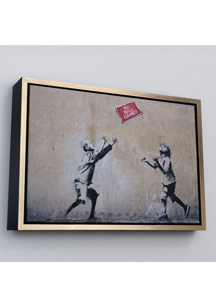 Altın Çerçeveli Banksy Stencil'in Top Oyunları Yok Isimli Eseri Kanvas Tablo