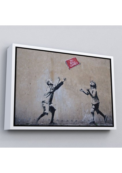 Altın Çerçeveli Banksy Stencil'in Top Oyunları Yok Isimli Eseri Kanvas Tablo modelleri