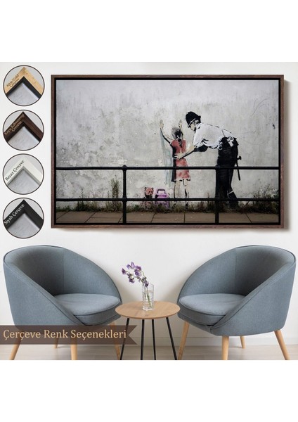 Çerçeveli Bansky'nin Küçük Kız Çocuğunu Arayan Polis Isimli Çalışması Kanvas TABLO-5010