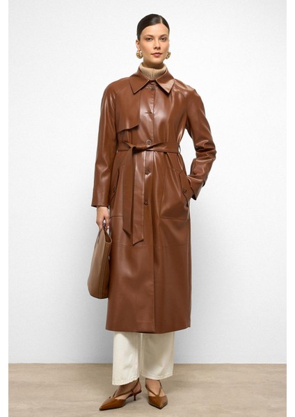 Gömlek Yaka Reglan Kol Pelerin ve Torba Cep Detaylı Deri Trençkot Taba 6760 fiyatları