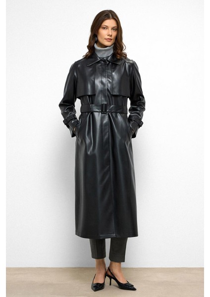 Reglan Kol Pelerin ve Punto Dikiş Detaylı Deri Trençkot Siyah 6754
