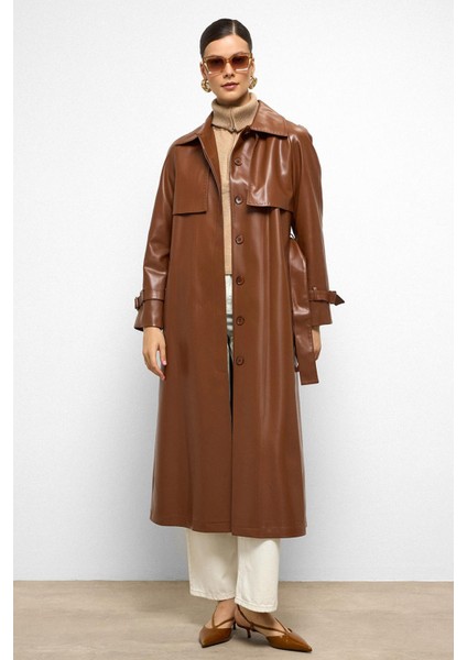 Reglan Kol Pelerin ve Punto Dikiş Detaylı Deri Trençkot Taba 6754 indirimleri