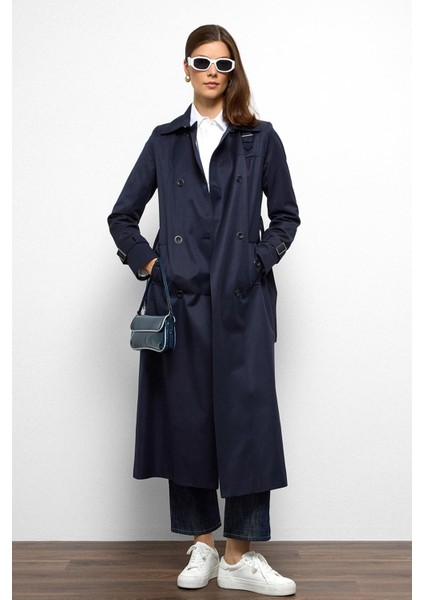 Kruvaze Gömlek Yaka Omuzu Kemer Aksesuarlı Su Itici Özellikli Trençkot Lacivert 6763 indirimleri