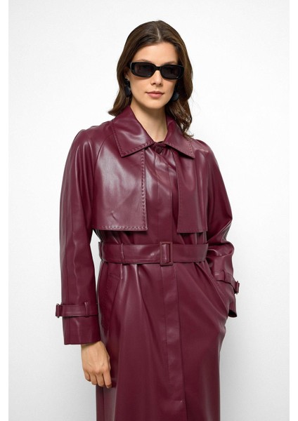 Reglan Kol Pelerin ve Punto Dikiş Detaylı Deri Trençkot Bordo 6754 modelleri