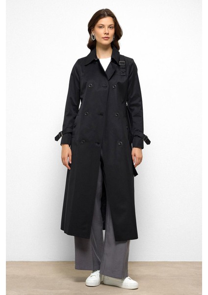 Kruvaze Gömlek Yaka Omuzu Kemer Aksesuarlı Su Itici Özellikli Trençkot Siyah 6763 fırsatları