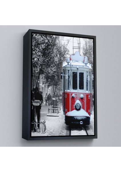 Çerçeveli Karlı Bir Istiklal Caddesi ve Nostaljik Tramvay TABLOSU-6404
