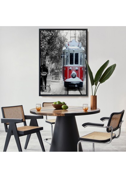 Çerçeveli Karlı Bir Istiklal Caddesi ve Nostaljik Tramvay TABLOSU-6404