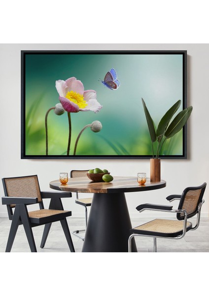 Beyaz Çerçeveli Zarif Çiçek ve Kelebek Dekoratif Kanvas Duvar Tablosu