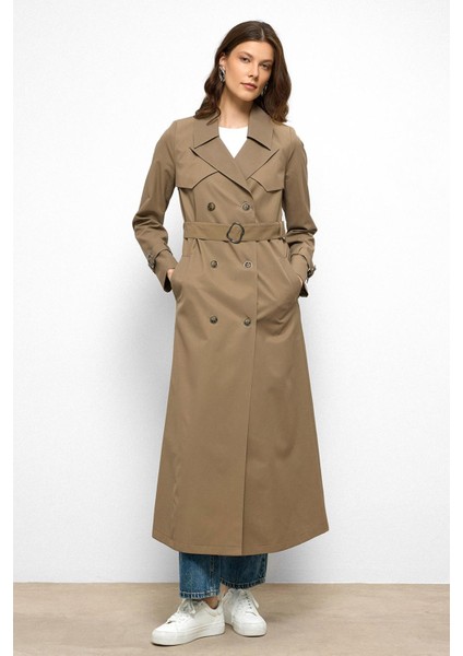 Pelerin Detaylı Su Itici Özellikli Kruvaze Uzun Trençkot Vizon 6761 indirimleri