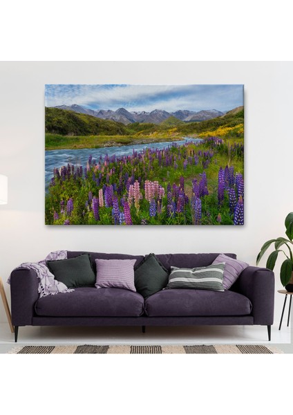 Nehir Dağ ve Mor Acı Bakla Çiçekleri Manzarası Duvar TABLOSU-3759 fiyatları