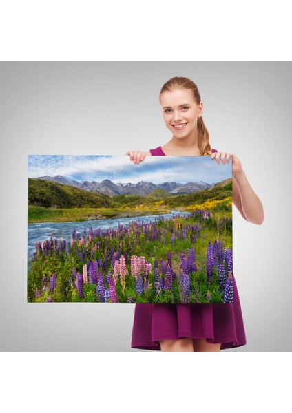 Nehir Dağ ve Mor Acı Bakla Çiçekleri Manzarası Duvar TABLOSU-3759 fırsatları