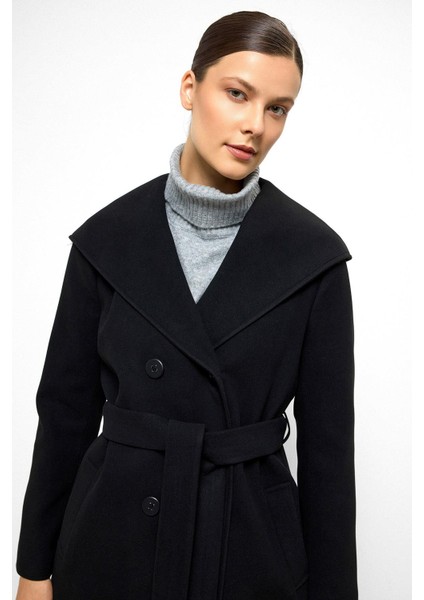 Kapüşonlu Kruvaze Kısa Kaban Siyah 3103 fırsatları