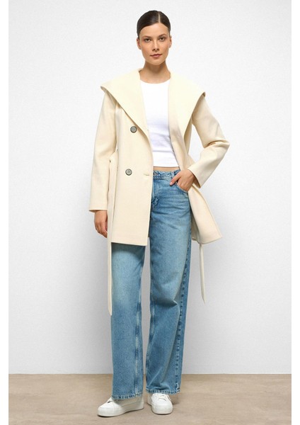 Kapüşonlu Kruvaze Kısa Kaban Ekru 3103