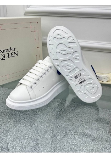 Oversize Beyaz Erkek Deri Sneaker – Şehir Stilinde Lüks ve Konforun Buluşması indirimleri