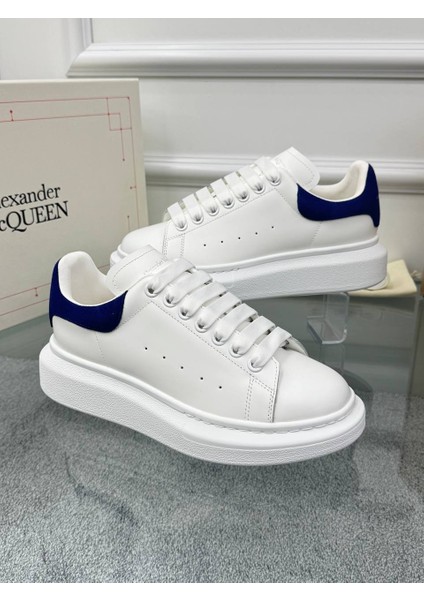 Oversize Beyaz Erkek Deri Sneaker – Şehir Stilinde Lüks ve Konforun Buluşması