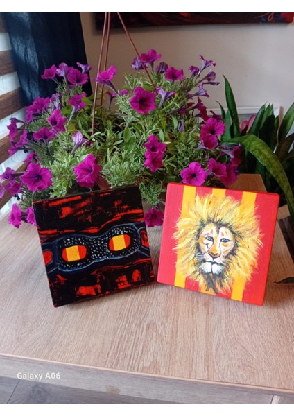 OSİMHEN MASKESİ TEMALI ORJİNAL EL YAPIMI AKRİLİK MASA ÜSTÜ 3 LÜ DEKORATİF TABLO modelleri