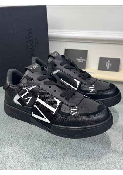 Logo Detaylı Deri Erkek Sneaker modelleri