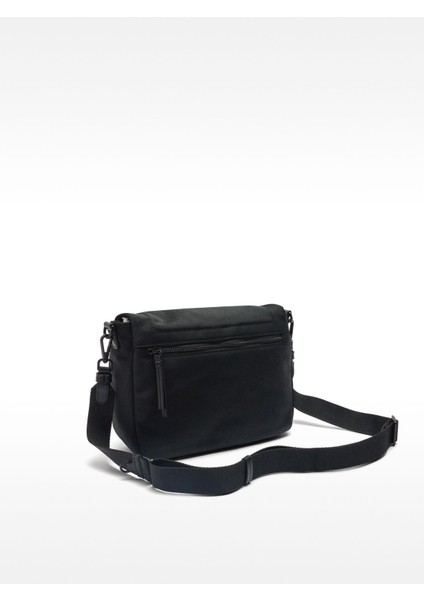 Kapaklı Teknik Kumaş Çapraz Çanta fırsatları