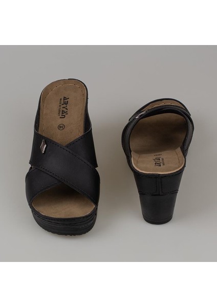 Siyah Kadın Dolgu Topuk Çapraz Şerit Terlik 19-178 fiyatları