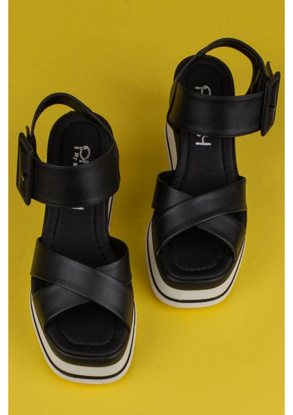 Siyah Dolgu Topuk Kemerli Kadın Sandalet indirimleri