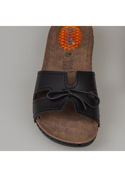 Siyah Kadın Jel Tabanlı Düz Fiyonklu Terlik 11-367 modelleri