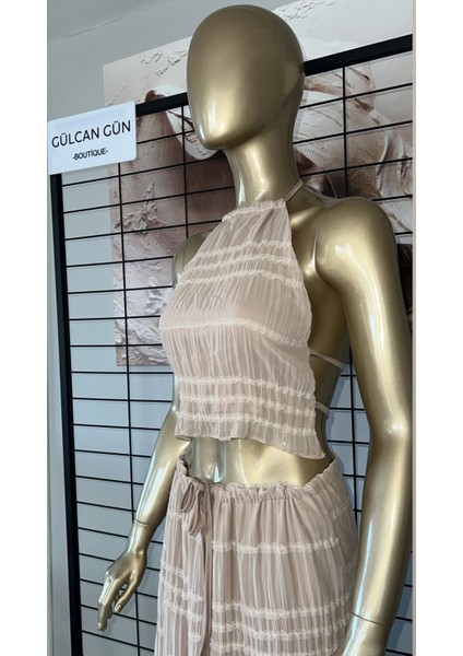 Bej Sırtı Dekolteli Etekli - Büstiyer Takım