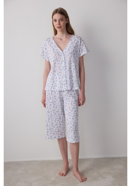 Optik Beyaz Lilah Ajurlu Çiçekli V Yaka Pointel Pamuklu Kısa Kollu Kapri Pijama Takımı