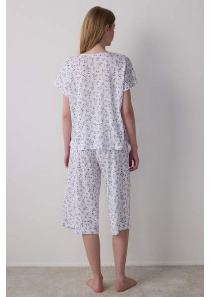 Optik Beyaz Lilah Ajurlu Çiçekli V Yaka Pointel Pamuklu Kısa Kollu Kapri Pijama Takımı fiyatları
