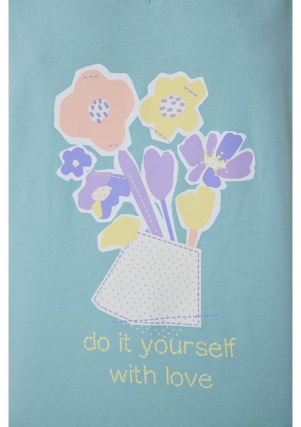 Mint Yeşili With Love Çiçek Desenli Pamuklu V Yaka Kısa Kollu Pijama Takımı fırsatları