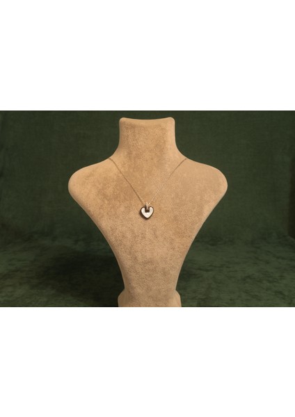 Siyah Çerçeveli Altın Renkli Çelik Kolye