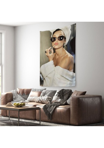 Audrey Hepburn Duvar Örtüsü - HALISI-5106