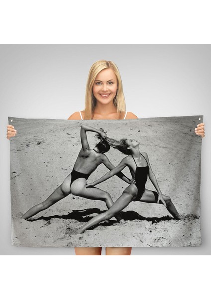 Helmut Newton Moda Rudi Gernreich, Miami 1975-6584 fiyatları