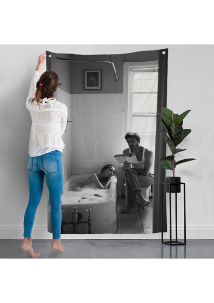 Küvetteki Kadına Kitap Okuyan Adam Duvar ÖRTÜSÜ-7815 modelleri