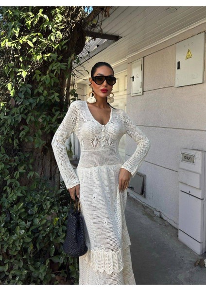 Ekru Düğme Detaylı ve Kat Etekli Etnik Elbise fiyatları