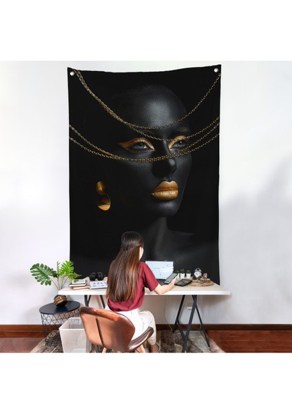 Altın Detaylı Kadın Duvar ÖRTÜSÜ-7879