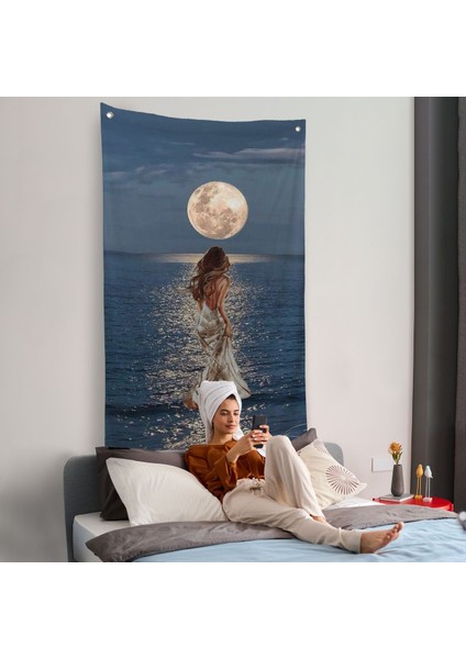 Deniz Üstünde Aya Doğru Yürüyen Soyut Kadın Duvar ÖRTÜSÜ-7684 fiyatları