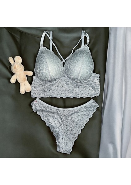 Dantelli Çapraz Askılı Büstiyer Kaplı Bralet Sütyen Takımı