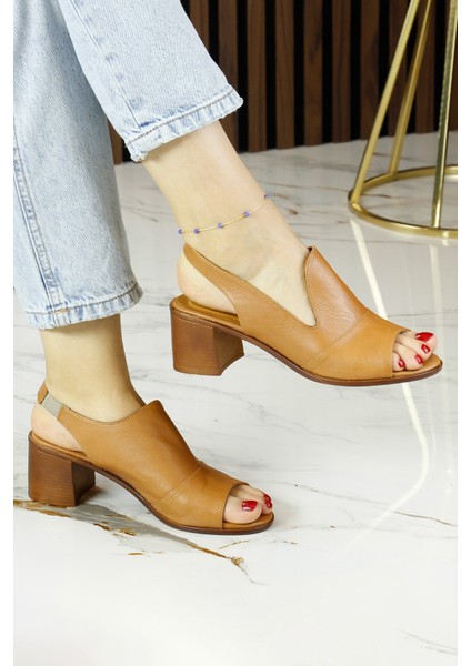 Emilia Taba Hakiki Dana Derisi Arkası Açık Lastik Bantlı Kalın Topuklu Rahat Günlük Sandalet