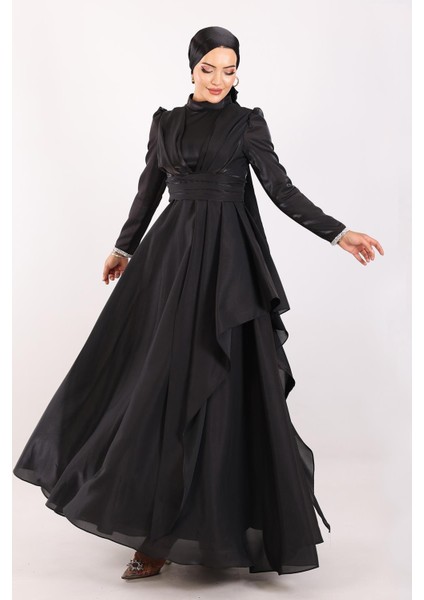 Kol Ağzı Taş İşlemeli Pile ve Volan Detaylı Tafta Saten Tesettür Abiye Elbise SİYAH 1215 fiyatları