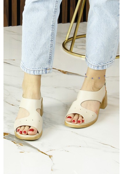 Ofelia Bej Hakiki Dana Derisi Delik Detaylı Tokalı Kalın Topuklu Rahat Günlük Sandalet modelleri