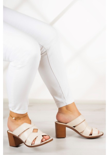 Bianca Bej Hakiki Dana Derisi Önü Açık Kesik Detaylı Kalın Topuklu Günlük Terlik indirimleri
