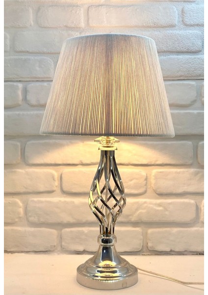 Krom Kaplama Burgu Metal Ayaklı El Yapımı Beyaz Ip Örme Şapkalı Abajur Masa Lambası Modelleri