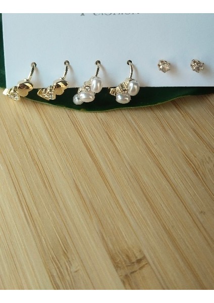 Gold Lüks Figürlü Gösterişli Küpe