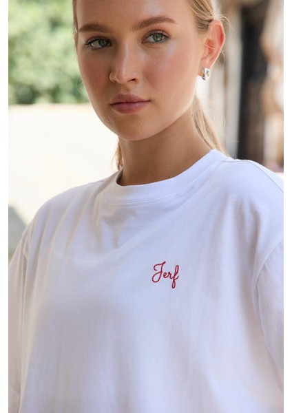 Aura Oversize T-Shirt Beyaz modelleri